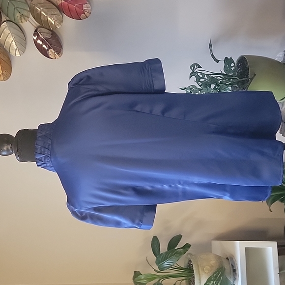 Royal Blue Worthington button-down front short sleeve Blouse - Picture 5 of 6